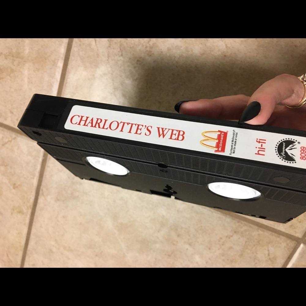 Vintage ’73 VHS Movie Charlotte’s Web w Insert - Picture 8 of 9